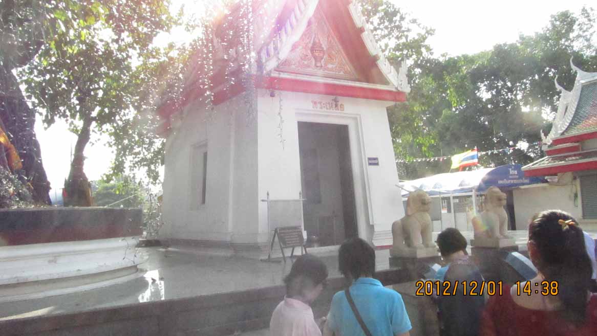 Buddhachinaraj 02.JPG 91.8K